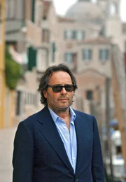 Brunetti ist mit Leib und Seele Polizist.