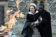 Mary Tudor (Romola Garai, l.); Pedro (Ekow Quartey, r.)