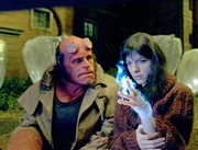 Selma Blair als Liz Sherman,  Ron Perlman als Hellboy