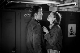 Thomas Brasch (Albrecht Schuch) und Sylvia (Emma Bading)