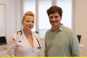 Dr. Anna Erat (Medizinische Leitung, Longevity Center Z&uuml;rich, li.) und Frank Seibert (re.) im Longevity Center Z&uuml;rich.