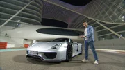 Richard Hammond mit einem Porsche 918 im Yas Marina Grand Prix in Abu Dhabi.