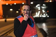 Lademeister Martinsen (Jochen Nickel) steht unter Mordverdacht.