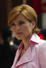 Benson (Mariska Hargitay)