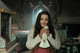 Birdy (Bella Ramsey)