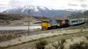 Mit dem TranzAlpine in schwindelnde Höhen, entlang Flüssen und Seen zu den üppigen Buchenwäldern der Tasman-See. Mit dem TranzAlpine in schwindelnde Höhen, entlang Flüssen und Seen zu den üppigen Buchenwäldern der Tasman-See.