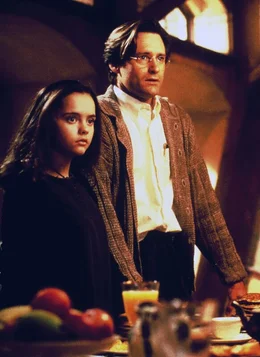 Gemeinsam mit Tochter Kat (Christina Ricci) zieht der zerstreute Professor Dr. Harvey (Bill Pullmann) in das Spukschlo&szlig; Whipstaff Manor, um das Haus von Gespenstern zu befreien. Doch so leicht lassen die sich nicht vertreiben...