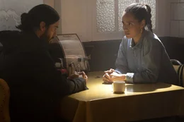 F&uuml;r Morbius (Jared Leto) ist Martine Bancroft (Adria Arjona) die einzige Person, der er noch vertrauen kann.