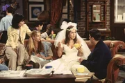 (v.l.n.r.) Monica Geller (Courteney Cox); Phoebe Buffay (Lisa Kudrow); Rachel Green (Jennifer Aniston); Ross Geller (David Schwimmer) (v.l.n.r.) Monica Geller (Courteney Cox); Phoebe Buffay (Lisa Kudrow); Rachel Green (Jennifer Aniston); Ross Geller (David Schwimmer)