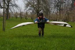 Vitus (Fabrizio Borsani) lebt den Traum vom Fliegen.