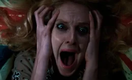 Tara (Lydia Hourihan)