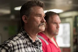 L-R: Jimmy Harrell (Kurt Russell) und Jason Anderson  (Ethan Suplee)