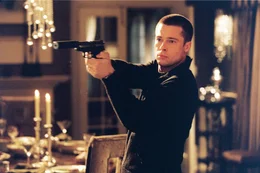 John Smith (Brad Pitt).
