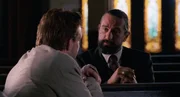 L-R: Harry Angel (Mickey Rourke) und Louis Cyphre (Robert De Niro)