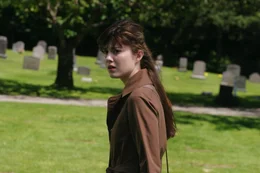 Wendy (Mary Elizabeth Winstead) feiert mit ihren Freunden ihren Highschool-Abschluss in einem Freizeitpark. Kurz vor der Achterbahnfahrt &uuml;berkommt sie eine t&ouml;dliche Vision. Die Sch&uuml;ler lassen die Bahn links liegen. Prompt geschieht ein schrecklicher Unfall, bei dem alle Achterbahnbesucher sterben. Nun will sich der Tod seine &uuml;berlebenden Opfer auf anderem Wege holen ...