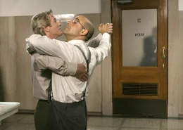 ORF-Premiere: "Darf ich bitten?" Im Bild (v.li.): Richard Gere (John Clark), Stanley Tucci (Link Peterson).