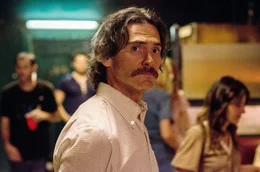 William (Billy Crudup) lebt im Haus von Dorothea.