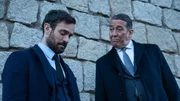 Michael Kinsella (Charlie Cox, l.) und Eamon Cunningham (Ciar&aacute;n Hinds, r.)