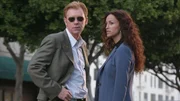 Lt. Horatio Caine (David Caruso) und Detective Yelina Salas (Sofia Milos) stehen nach einem &Uuml;berfall auf einen Geldtransport vor einem R&auml;tsel. Die Taschen mit dem gestohlenen Geld einer Bank werden schnell gefunden - doch sie enthalten Falschgeld...