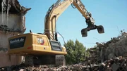 Lauchhammer steht für Glanz und Elend einer Industriestadt. Vor 300 Jahren begann in der Lausitz die Metallverarbeitung, später wurde der Ort DDR-Zentrum der Kohleindustrie. Nach der Wende folgte der Absturz. Heute kämpft Lauchhammer um einen neuen Anfang.