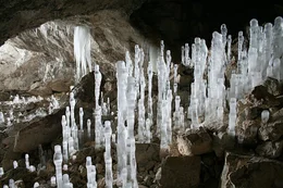 Eish&ouml;hle.