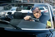 Harvey (Gabriel Macht) übernimmt die Rolle des geschäftsführenden Partners der Kanzlei und muss sich nun als Chef beweisen. Ein neues Kapitel in seinem Leben beginnt.
