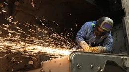 Seit Ende 2023 produziert die Fabrik im ungarischen Zalaegerszeg die Lynx-Sch&uuml;tzenpanzer.