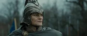 Elrond (Robert Aramayo) führt die Elbenarmee an, die Eregion gegen die Orks verteidigen soll.