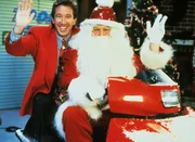 Tim (Tim Allen, li.) und Al (Richard Karn) wünschen ihren "Tool Time"-Zuschauern fröhliche Weihnachten! Tim (Tim Allen, li.) und Al (Richard Karn) wünschen ihren "Tool Time"-Zuschauern fröhliche Weihnachten!