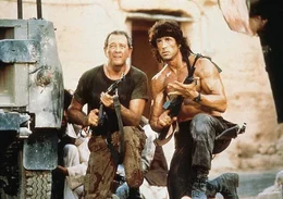 Rambo (Sylvester Stallone) befreit seinen Freund Trautman (Richard Crenna) aus russischer Gefangenschaft.
