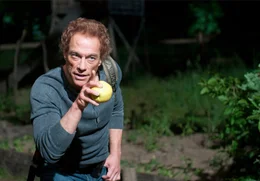 Drogenschmuggler Xander (Jean-Claude Van Damme) ist auf der Suche nach einer gro&szlig;en Ladung Drogen, die im Grenzgebiet nach einem Flugzeugabsturz verloren gegangen ist.