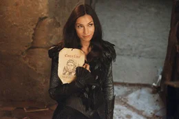 Muriel (Famke Janssen)    +++ Die Verwendung des sendungsbezogenen Materials ist nur mit dem Hinweis und Verlinkung auf RTL+ gestattet. +++