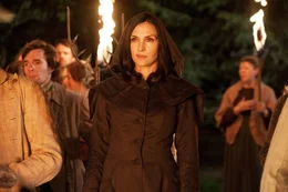 Muriel (Famke Janssen).