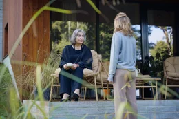 Brigitte Karner (l.)
