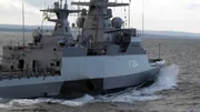 Die Korvette Ludwigshafen am Rhein (F 264) bei einem &Uuml;bungsman&ouml;ver auf der Ostsee.