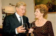 Siegfried Rauch (Siggi Winter), Anaid Iplicjian (Walburga Ehrenberg).