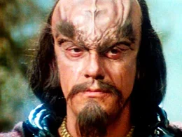 Klingonen-Kommandant Kruge (Christopher Lloyd) will das todbringende "Genesis"-Torpedo an sich bringen.