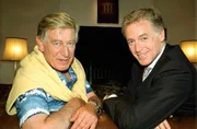 (v.li.): Siegfried Rauch (Siggi Winter), Albert Fortell (Felix Hofstätter).