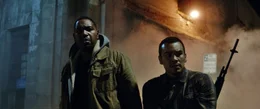 L-R: Joe Dixon (Mykelti Williamson) und Marcos (Joseph Julian Soria)