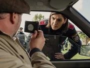 Sifkovits (Thomas Stipsits), Polizistin Kampitsch (Hannah Darabos)