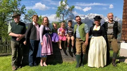 Vier Generationen auf einem Bild; die Familie Quehenberger aus Lampersbach, Gemeinde Werfenweng.