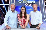 Moderatorin Esther Sedlaczek (M.) mit den Kandidaten des "Sport": Jörg Wontorra (l.) und Gerhard Delling (r.), beide Sportjournalisten.