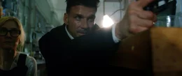 Charlie Roan (Elizabeth Mitchell) und Leo Barnes (Frank Grillo)