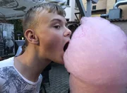 Leonard hat Diabetes, aber darf alles essen.