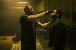 Misstrauen unter Verb&uuml;ndeten: Ray (Pablo Schreiber) und Donnie (O&rsquo;Shea Jackson).