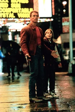 Arnold Schwarzenegger, Austin O'Brien.