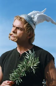 Asterix (Clovis Cornillac) reist mit seinem Freund Obelix nach Griechenland, um Romantix zu helfen, die Olympischen Spiele und damit seine gro&szlig;e Liebe zu gewinnen ...