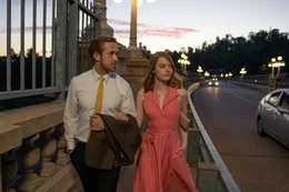 Sebastian (Ryan Gosling, l.); Mia (Emma Stone, r.)