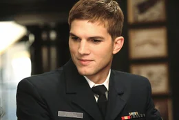Jake Fischer (Ashton Kutcher)