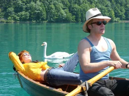 Caroline (Aglaia Szyszkowitz), Janosch (Roland Koch).